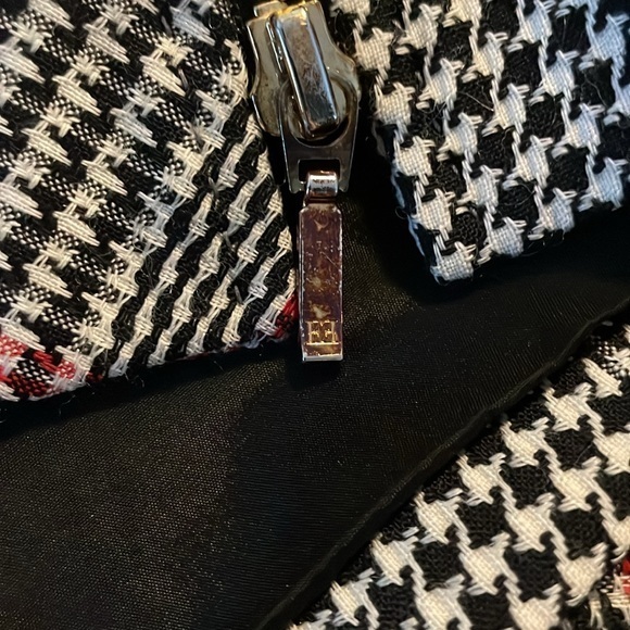 Escada‎ Houndstooth Black Red and White Blazer Jacket with Zipper Detail Size 34 - Picture 13 of 14